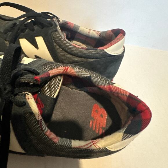 New Balance Women Size 9.5 Navy Blue 420 Low Top Walking Sneakers Trendy Travel - Picture 7 of 12